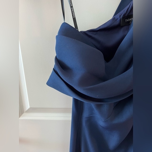 Tadashi Shoii Taffeta Bow One Shoulder Crepe Gown NWT - Picture 12 of 16